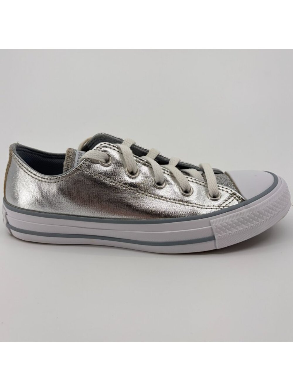 Converse Chuck Taylor All Star OX Womens Size 6 Silver Athletic Shoes Sneakers